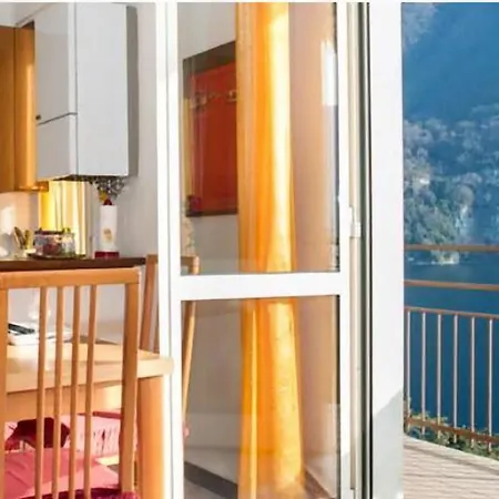 La Porta Sul Appartamento Laglio
