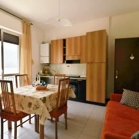 La Porta Sul Apartment *